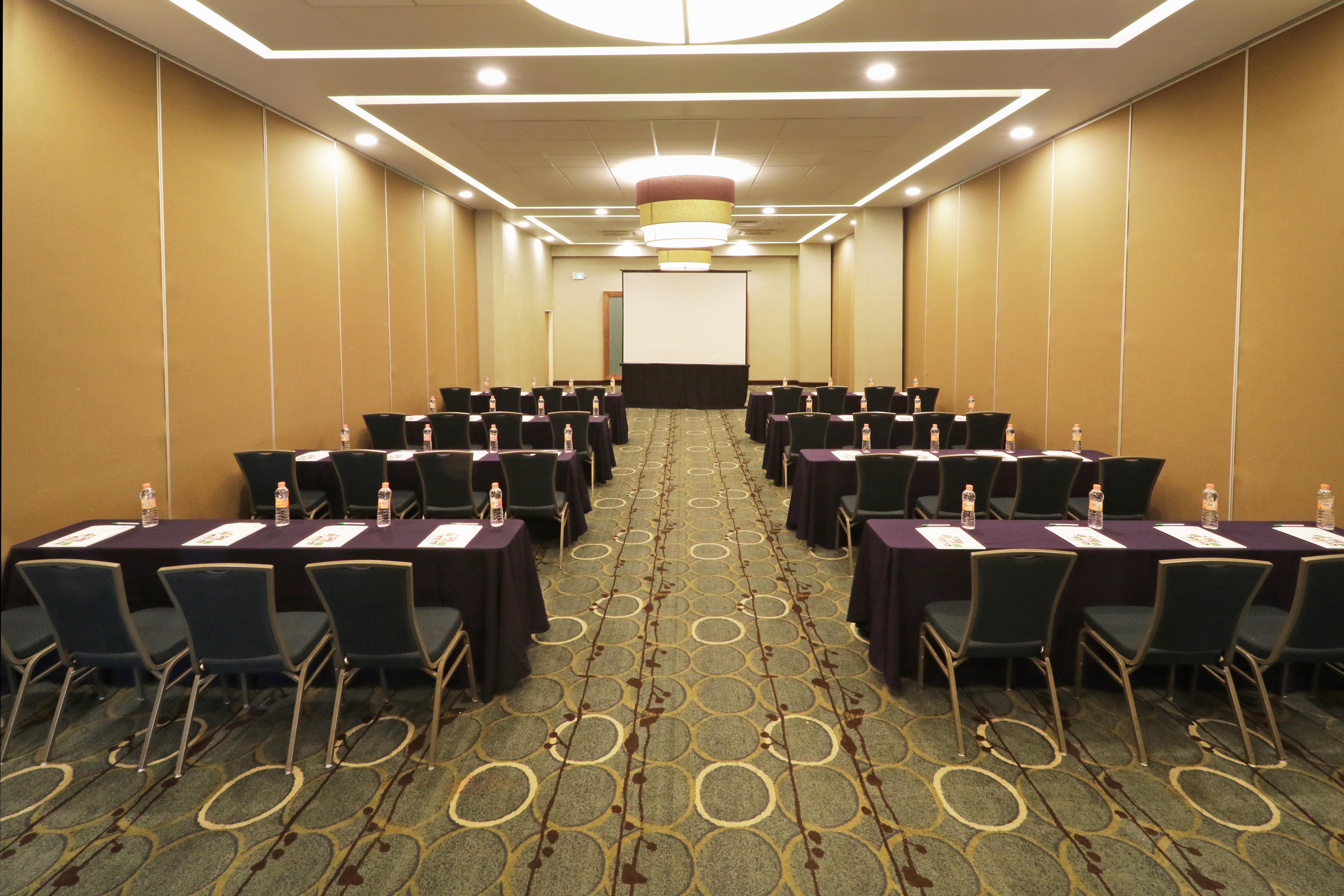Holiday Inn Hotel & Suites Hermosillo Aeropuerto By Ihg Exterior photo